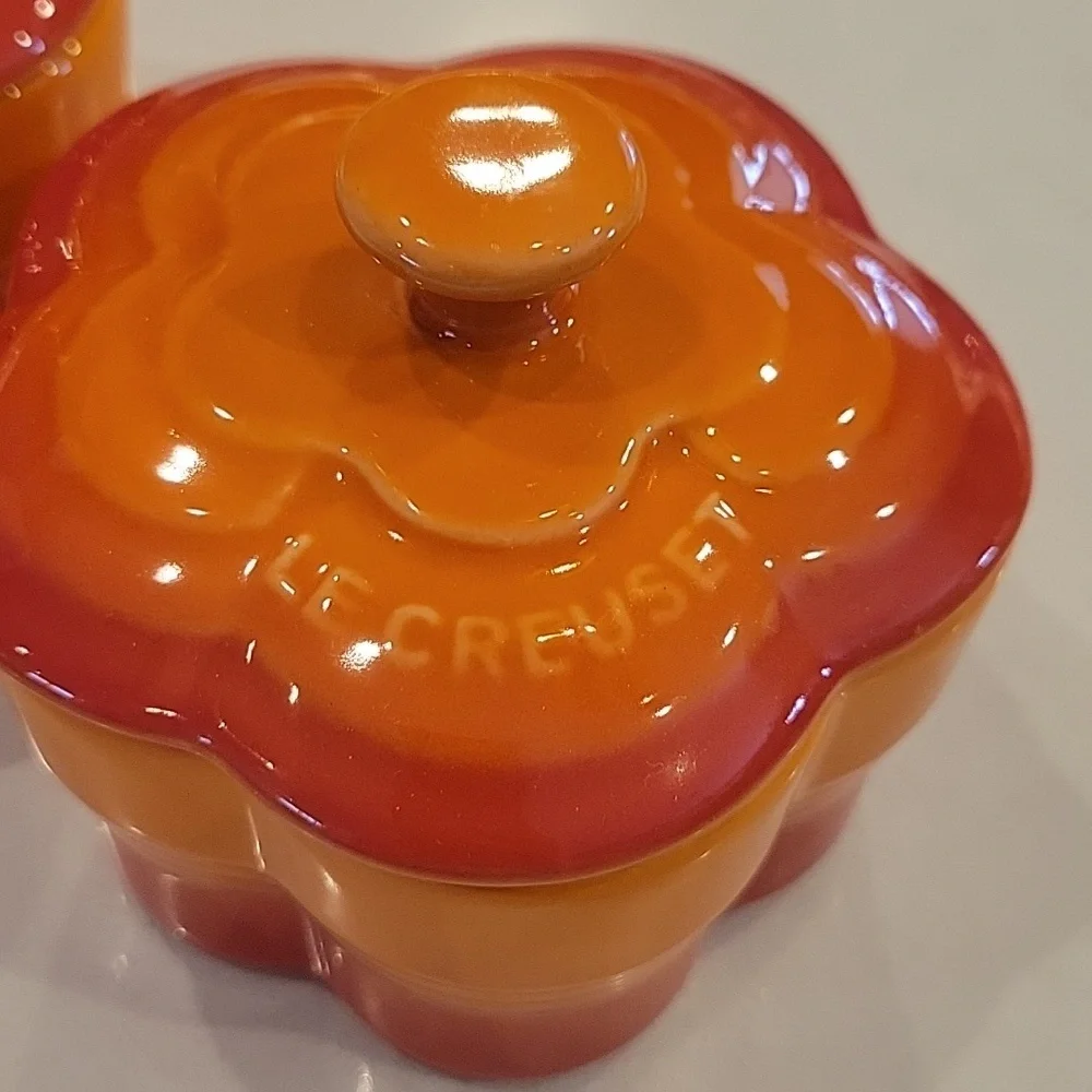New Le Creuset Flame Orange Flower Cocotte Pair